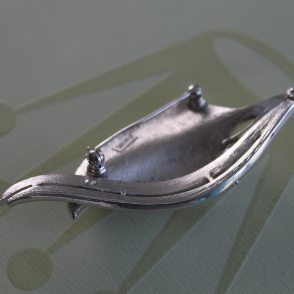 Trifari Silver Tone Feather Brooch - Picture 2 of 2